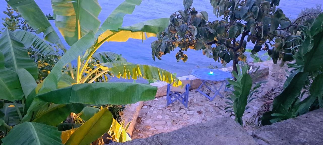 Linamare Eolos Kivérion 外观 照片
